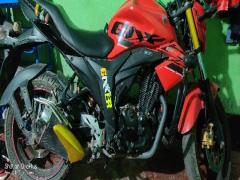 Suzuki Gixxer Dual Disc Dual Tone